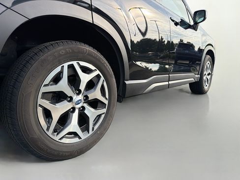 Used 2023 Subaru Forester Premium AWD/4WD image 15