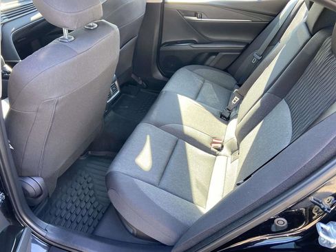 Used 2025 Toyota Camry LE image 17
