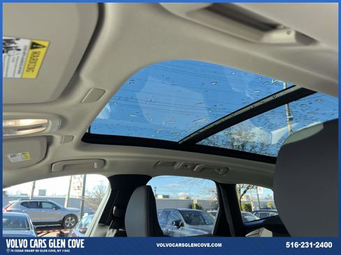 Used 2026 Volvo XC60 B5 Core w/ Climate Package image 19