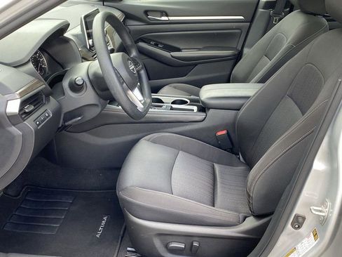 Used 2023 Nissan Altima 2.5 SV image 18