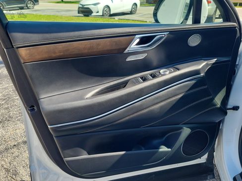 Used 2024 Genesis GV80 2.5T image 19