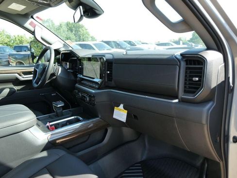 New 2026 Chevrolet Silverado 1500 LT Trail Boss w/ Convenience Package II AWD/4WD image 11