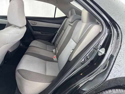 Used 2017 Toyota Corolla LE w/ Carpet Mat Package (TMS) FWD image 29