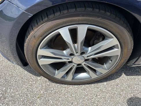 Used 2015 Mercedes-Benz C 300 Sedan image 5