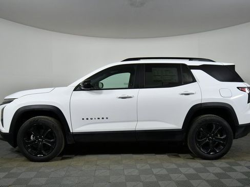 New 2026 Chevrolet Equinox LT w/ Convenience Package II image 16