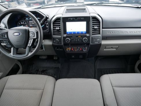 Certified 2022 Ford F250 XLT w/ XLT Premium Package image 18