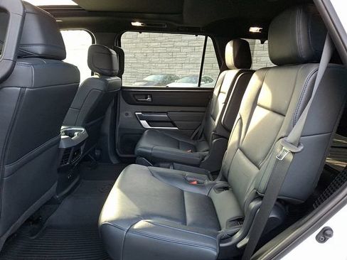 Certified 2024 Toyota Sequoia Platinum AWD/4WD image 10