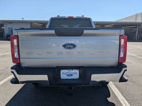 Used 2024 Ford F250 XLT AWD/4WD image 4