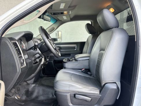 Used 2015 RAM 5500 Tradesman w/ Power & Remote Entry Group RWD image 13