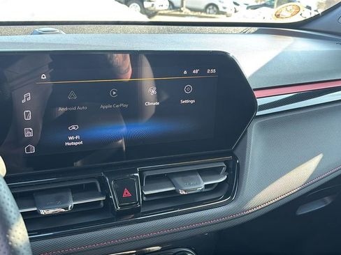 Used 2025 Chevrolet TrailBlazer RS w/ Convenience Package image 19