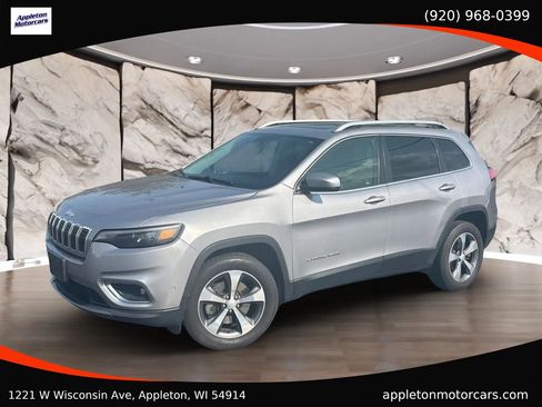 Used 2019 Jeep Cherokee Limited w/ Technology Group AWD/4WD image 2