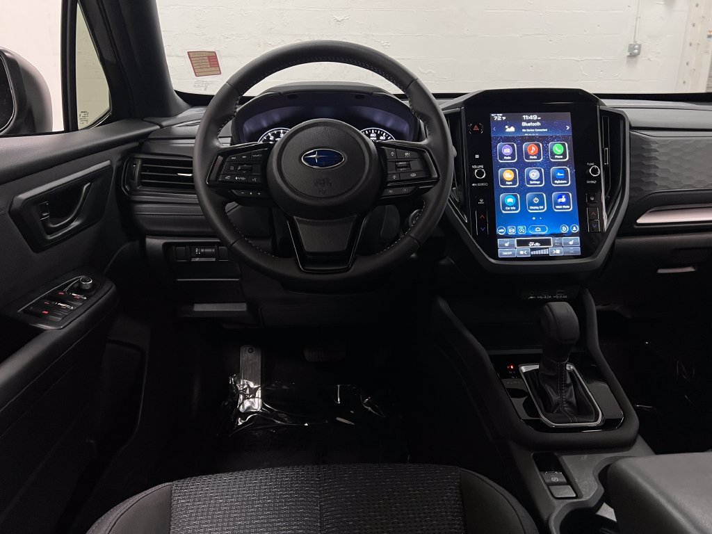 Used 2025 Subaru Forester Premium AWD/4WD image 14