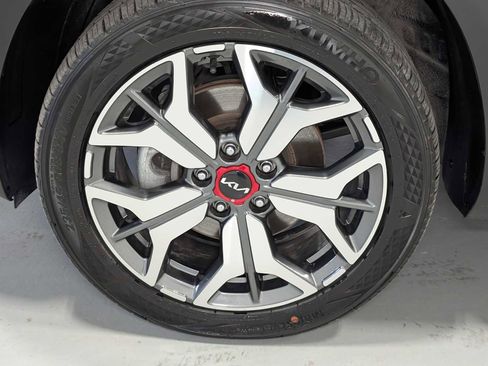 Certified 2023 Kia Seltos SX image 3