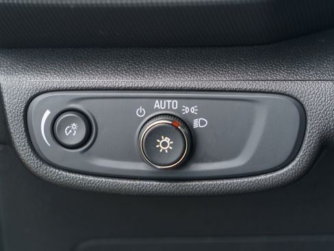 Used 2023 Chevrolet TrailBlazer LS FWD image 15