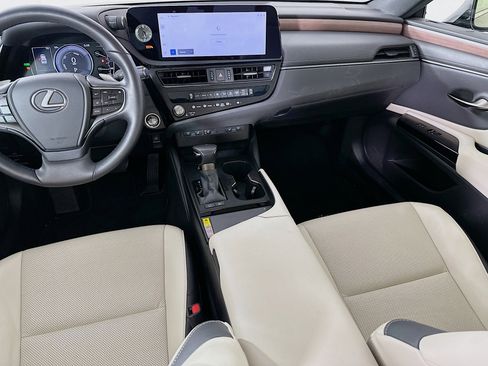 Used 2025 Lexus ES 300h w/ Premium Package image 25