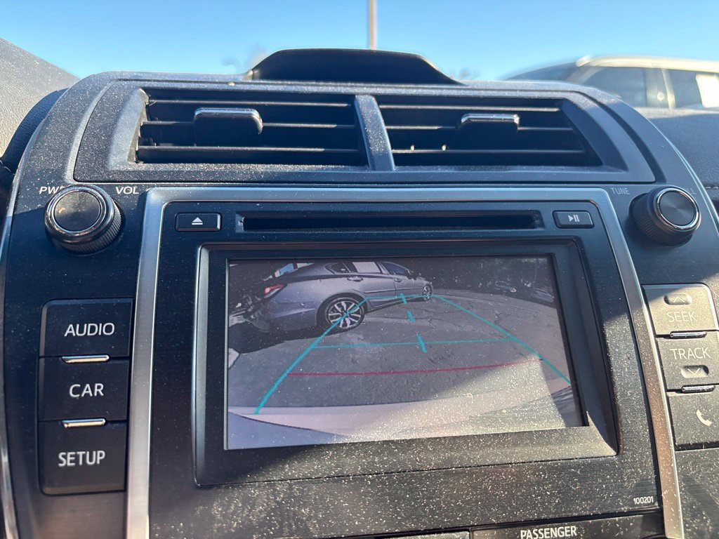 Used 2014 Toyota Camry SE FWD image 19
