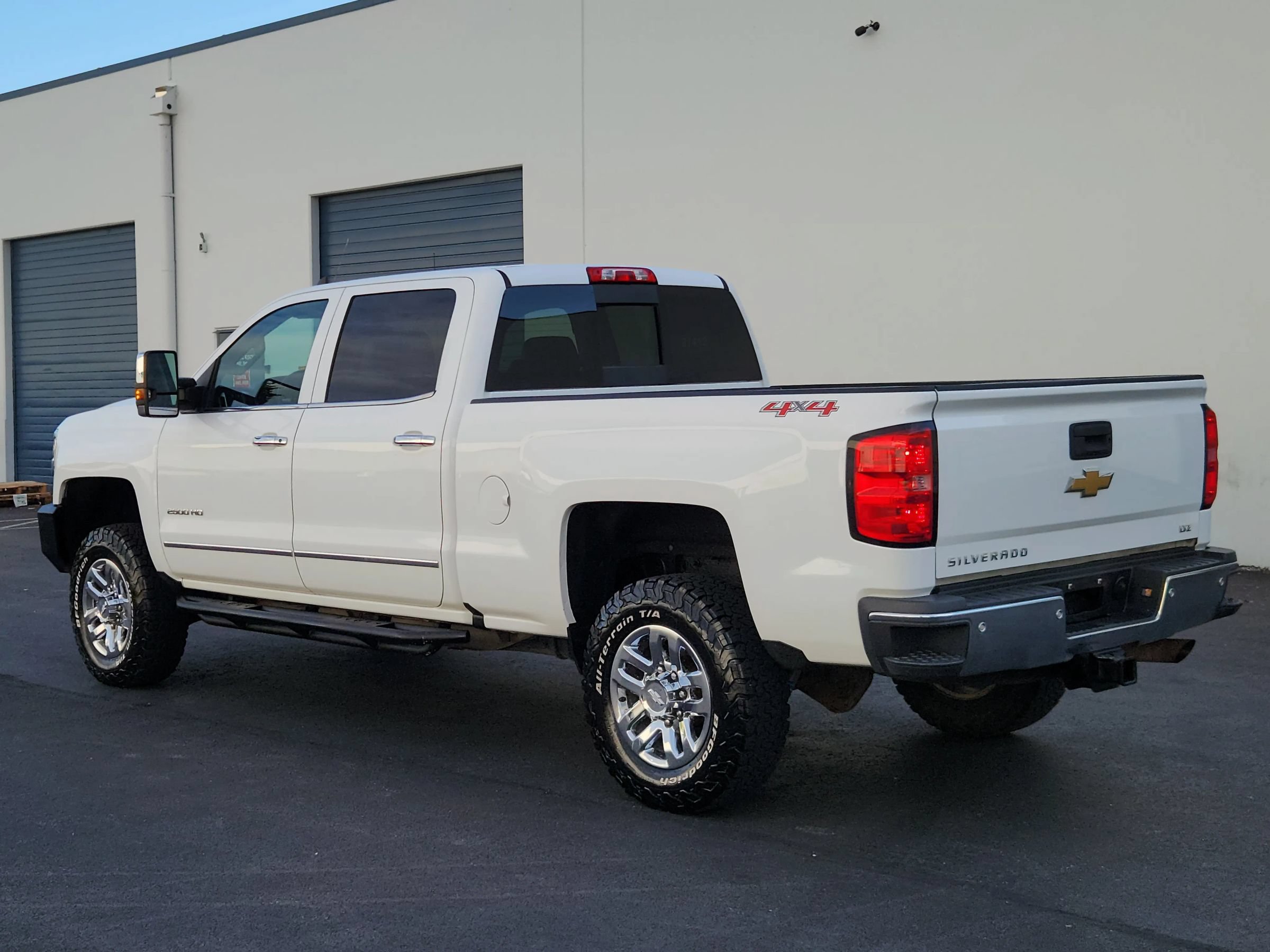 Used 2016 Chevrolet Silverado 2500 LTZ AWD/4WD image 3
