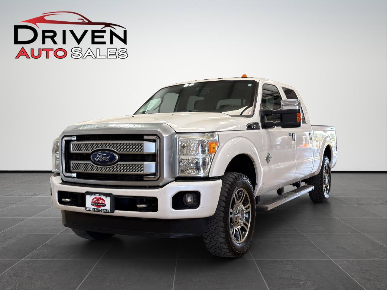 Used 2015 Ford F250 Platinum w/ FX4 Off-Road Package AWD/4WD image 3