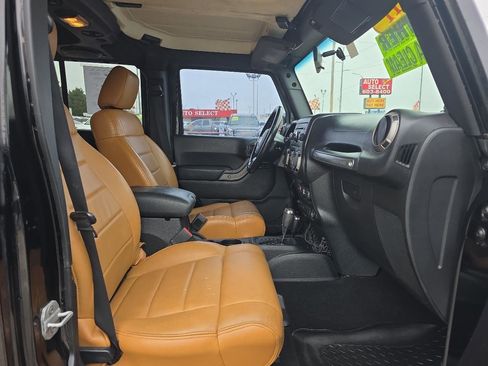 Used 2011 Jeep Wrangler Unlimited Sport image 18