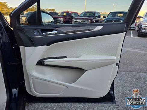 Used 2018 Lincoln MKC Black Label image 47