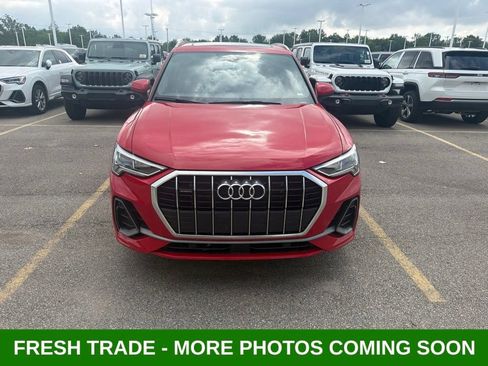 Used 2024 Audi Q3 2.0T Premium AWD/4WD image 2