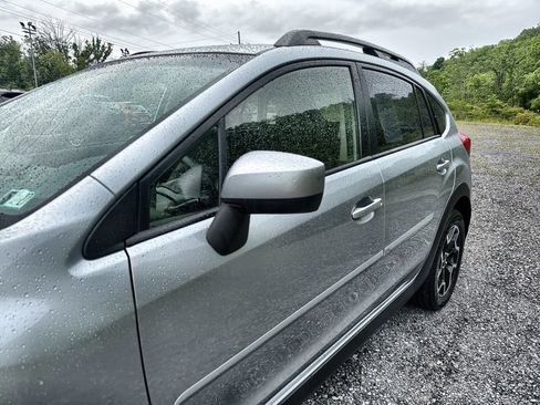 Used 2016 Subaru Crosstrek 2.0i Premium AWD/4WD image 11