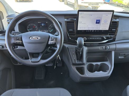 Used 2023 Ford Transit 350 XLT image 11