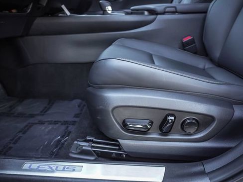 Certified 2025 Lexus UX 300h FWD w/ Accessory Package (Z2) image 11