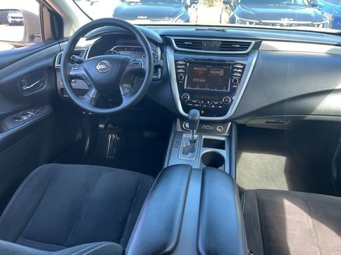 Used 2019 Nissan Murano S image 16