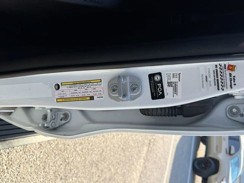 Used 2023 RAM 1500 Limited w/ Body Color Bumper Group image 41