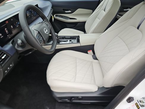 New 2026 Nissan Sentra SL w/ Floor Mat Package FWD image 8