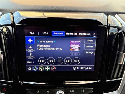 Used 2023 Chevrolet Traverse LT image 14