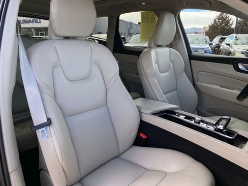 Used 2023 Volvo XC60 B5 Plus w/ Climate Package image 9