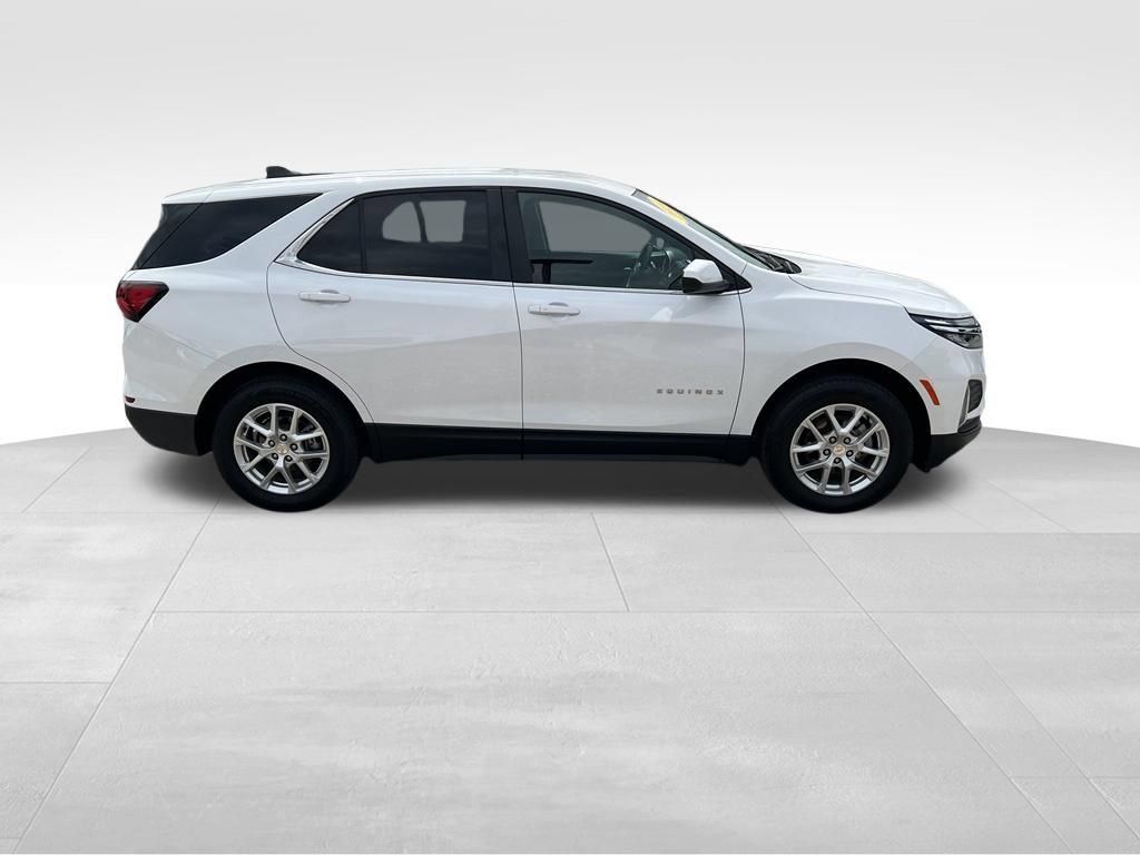 Used 2024 Chevrolet Equinox LT AWD/4WD image 8