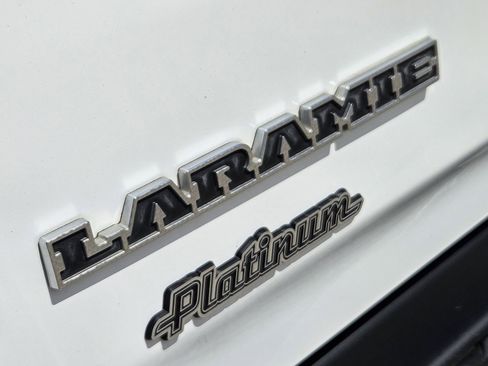 Used 2021 RAM 1500 Laramie image 15