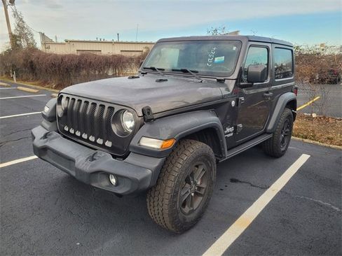Used 2018 Jeep Wrangler Sport image 8