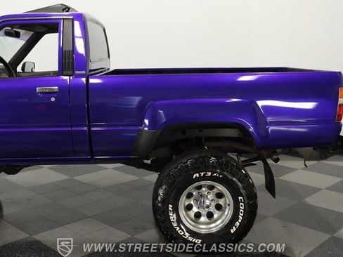 Used 1987 Toyota Pickup 4x4 Regular Cab image 23