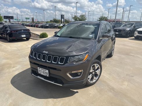 Used 2021 Jeep Compass Limited image 1