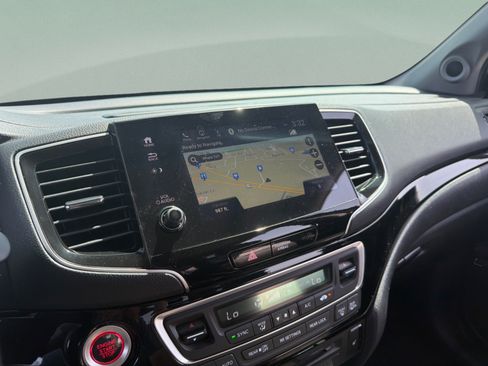 Used 2020 Honda Pilot Touring image 24