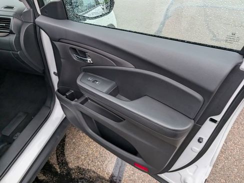 Used 2022 Honda Pilot EX-L image 4