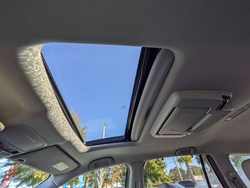 Certified 2021 Honda Pilot Touring image 28