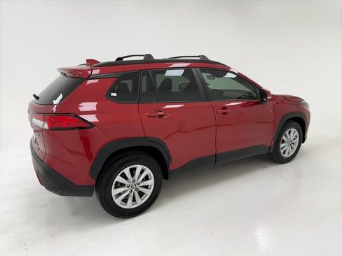 Used 2022 Toyota Corolla Cross LE FWD image 41