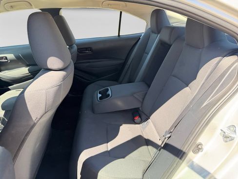 Used 2025 Toyota Corolla LE FWD image 12