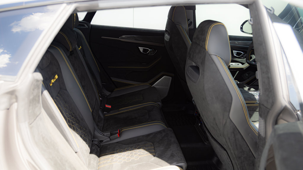 Used 2023 Lamborghini Urus Performante AWD/4WD image 13