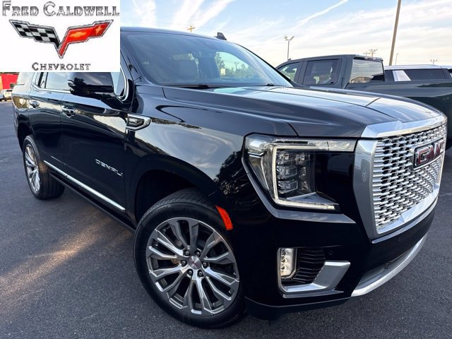 Used 2021 GMC Yukon Denali w/ Denali Premium Package AWD/4WD image 1