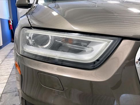 Used 2015 Audi Q3 2.0T Prestige w/ Prestige Package image 34