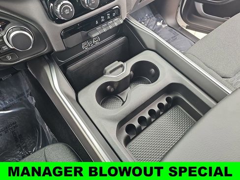 New 2026 RAM 1500 Express AWD/4WD image 35