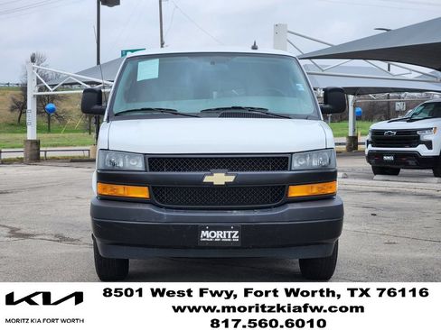 Used 2023 Chevrolet Express 3500 LS RWD image 2