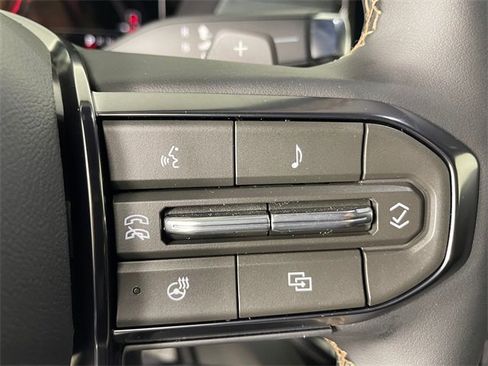 New 2026 GMC Acadia AT4 w/ Luxury Package image 8