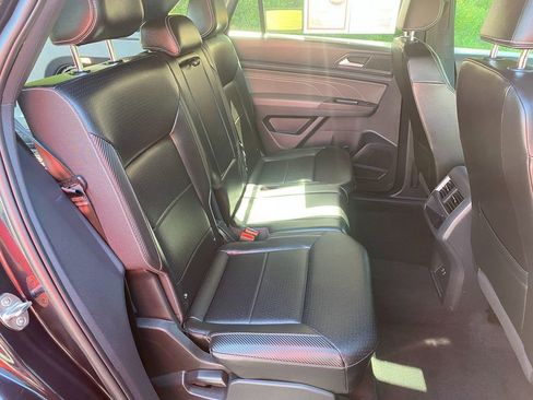 Used 2022 Volkswagen Atlas Cross Sport SE image 24